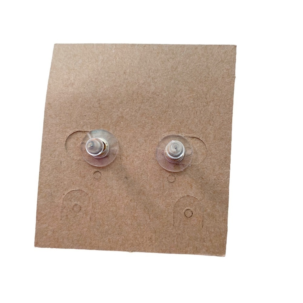 Plunder Design Trendy Jewelry Taya Clay Oval Bird
Accent Stud Earrings - Picture 3 of 5